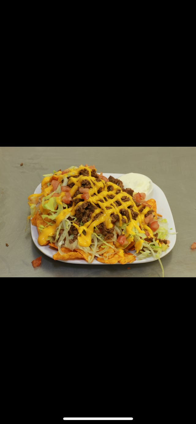 Grande Nachos.